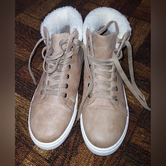 Cliffs by WHITE MOUNTAIN Shoes - Cliffs by White Mountain Boots